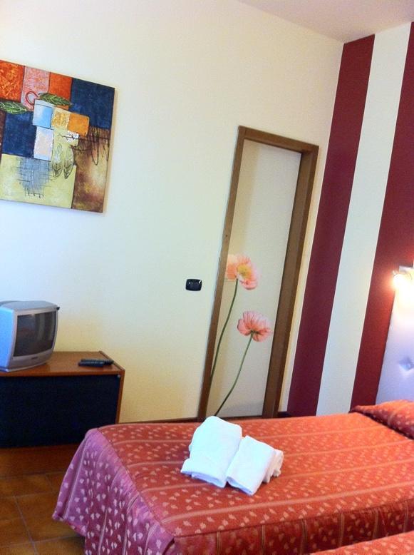 Albergo San Michele Мортара Екстериор снимка