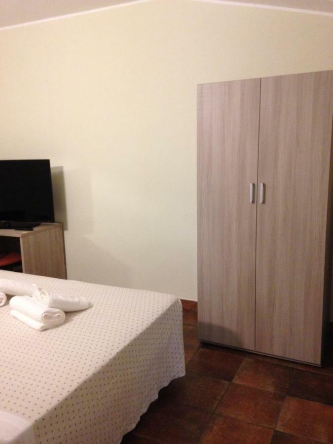 Albergo San Michele Мортара Екстериор снимка