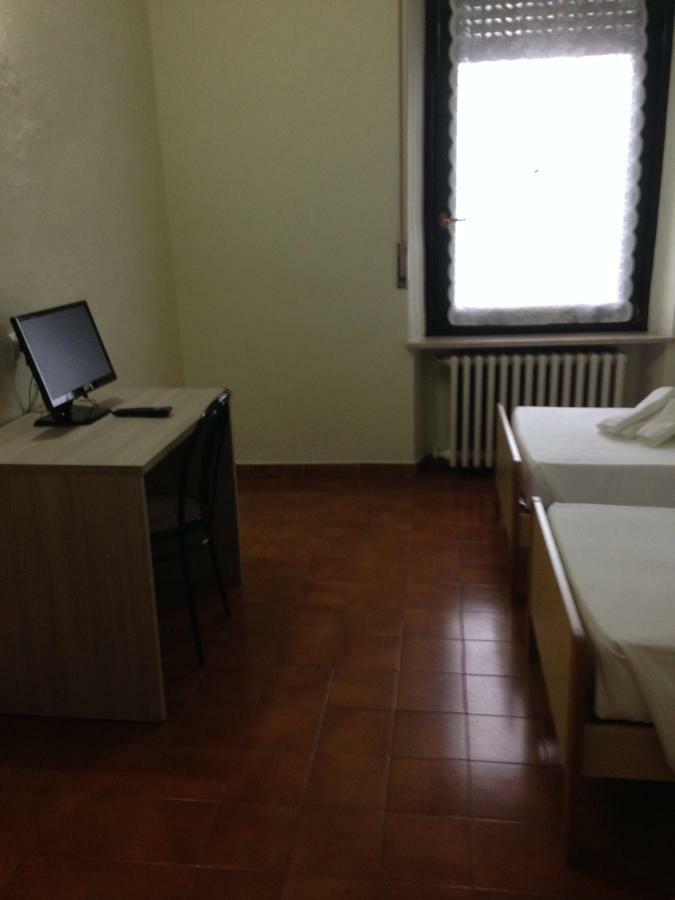 Albergo San Michele Мортара Екстериор снимка