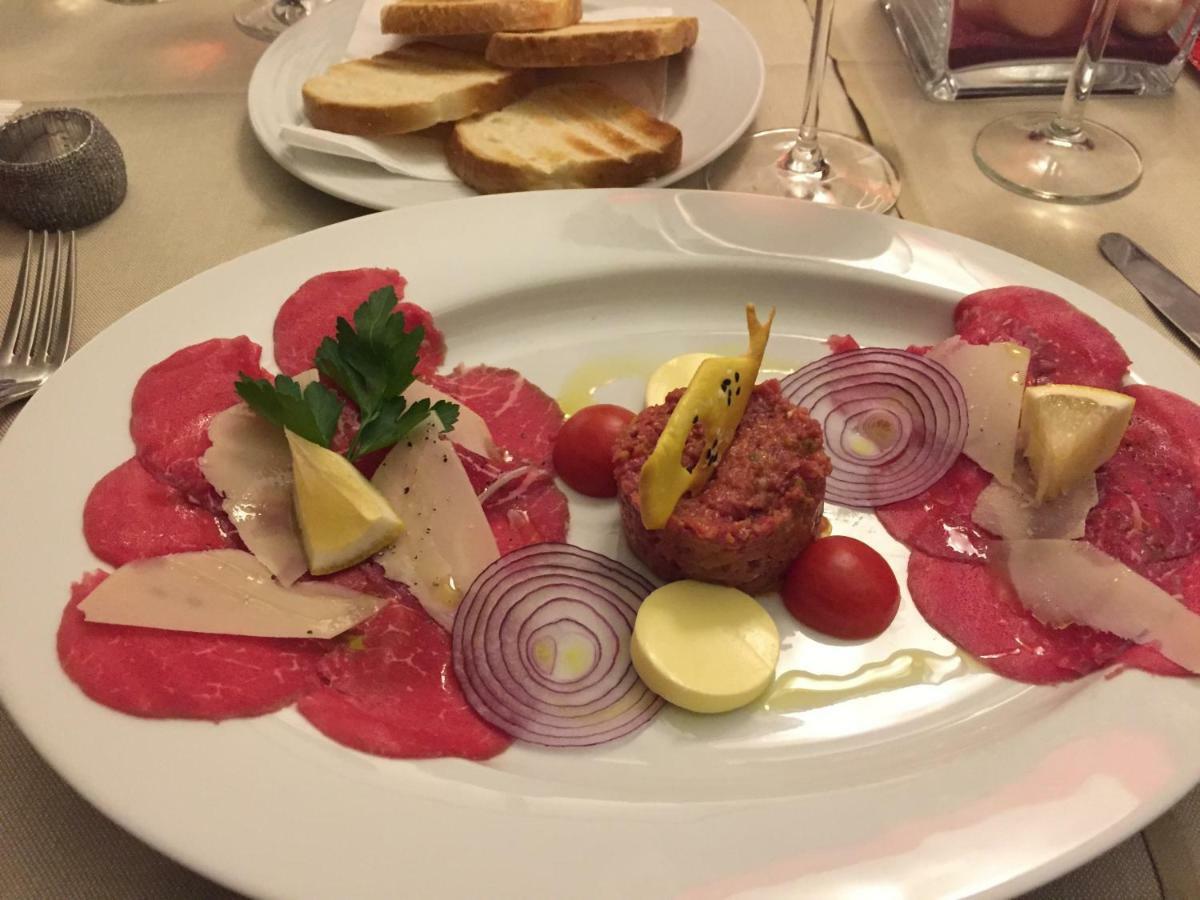 Albergo San Michele Мортара Екстериор снимка