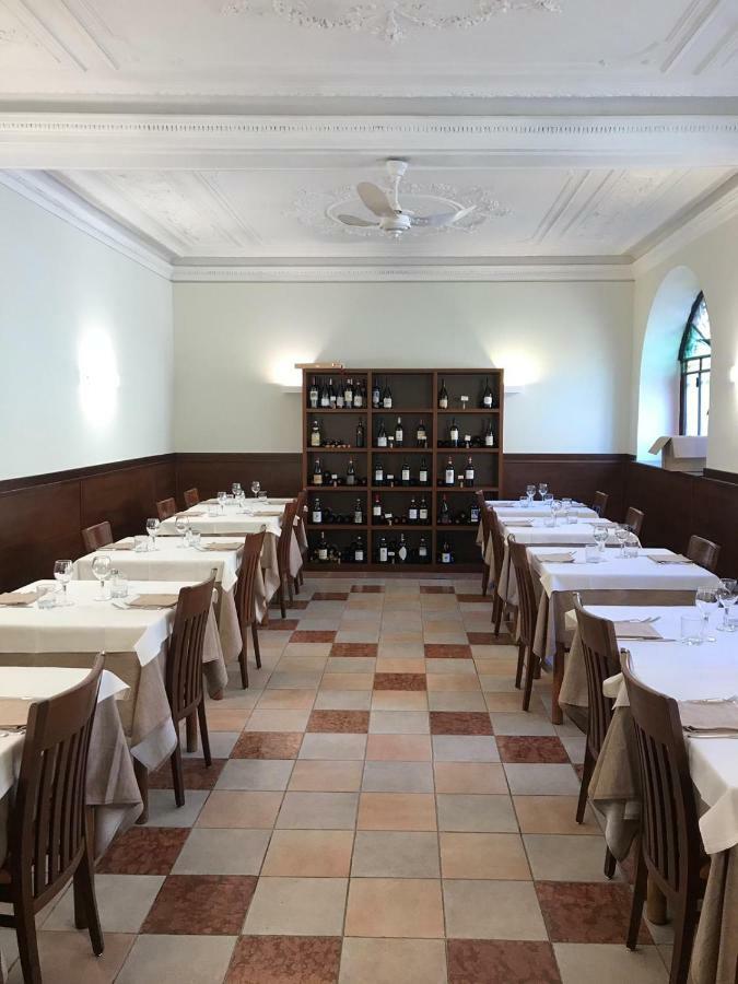 Albergo San Michele Мортара Екстериор снимка